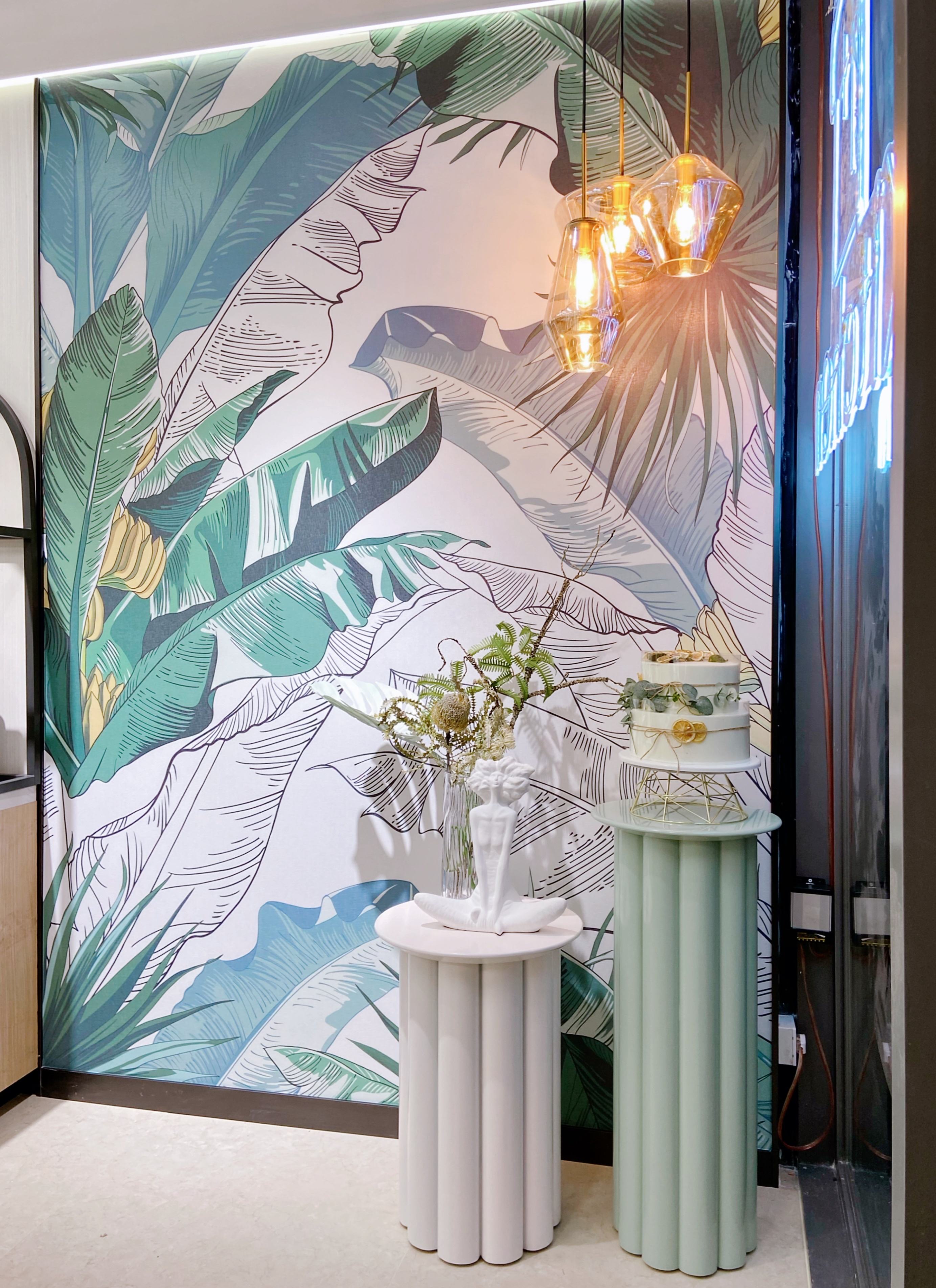 Tropical Palm Tree Mural Wallpaper